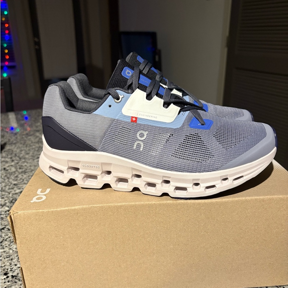 On Running Cloudstratus Men's Shoes